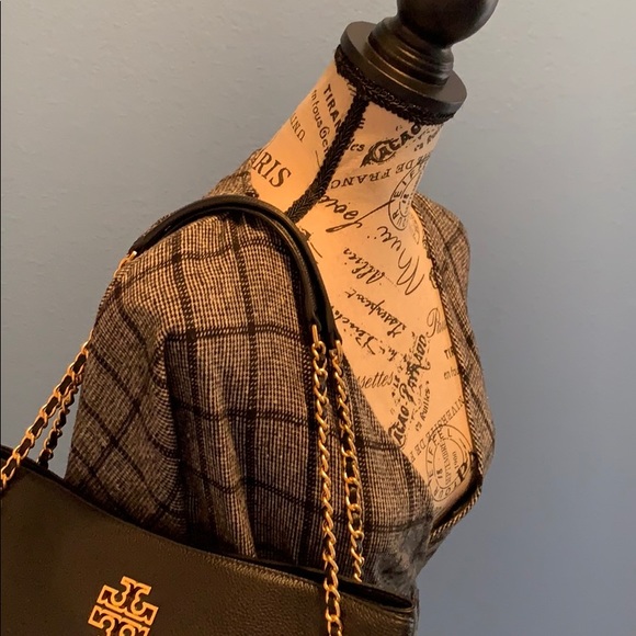 Dress - Picture 2 of 7